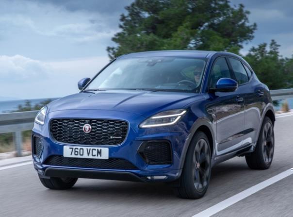 Der neue Jaguar E-PACE startet in der Schweiz ab CHF 47200.- und ist ab sofort bestellbar.